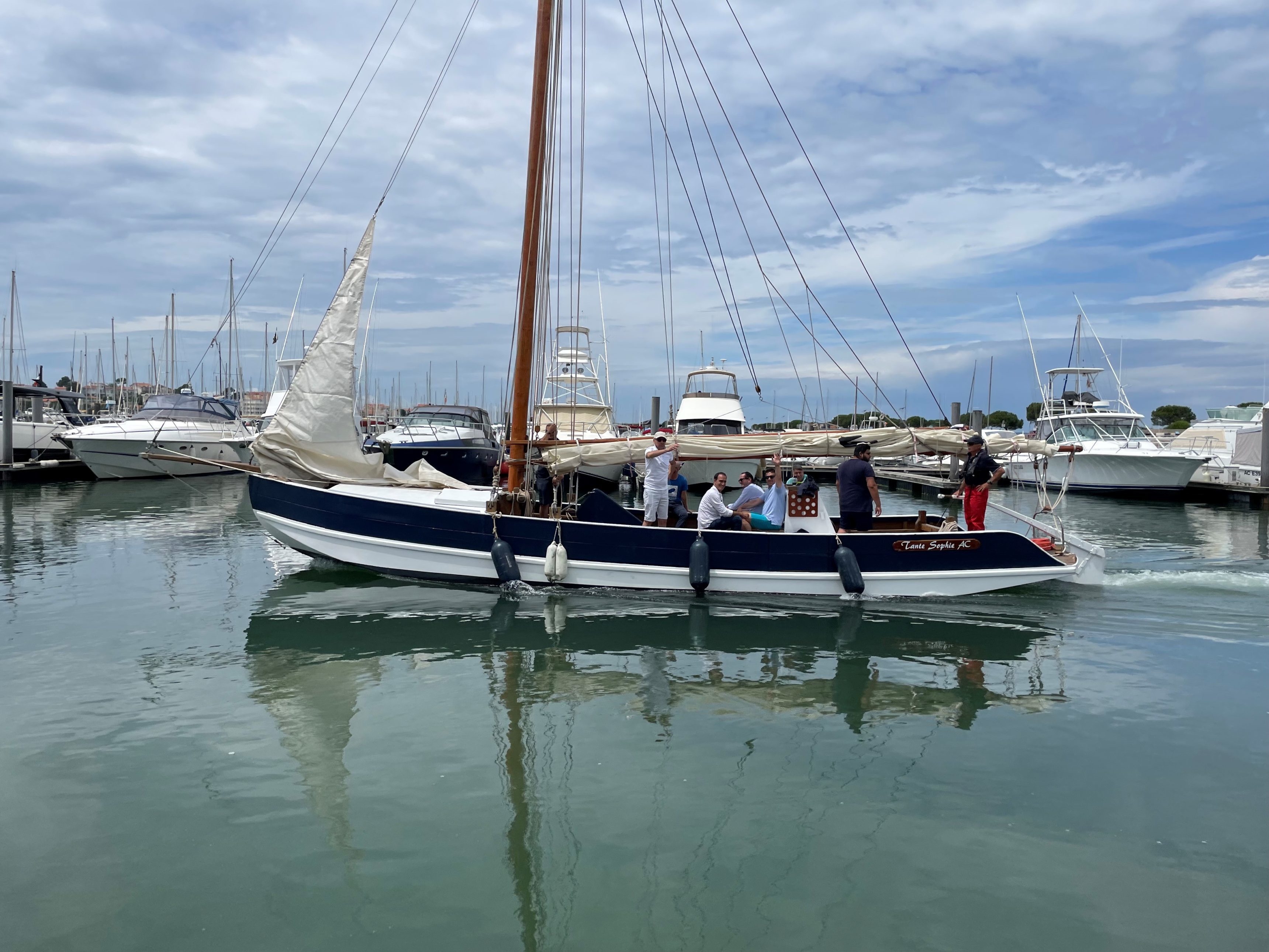 EGG events - Agency - Case story : BNP Leasing Solutions boat